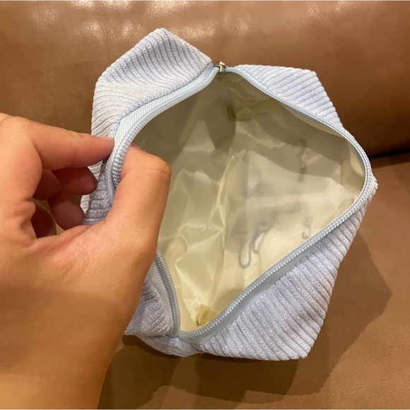 SANRIO CINNAMONROLL COSMETIC POUCH *NEW* - Picture 8 of 11